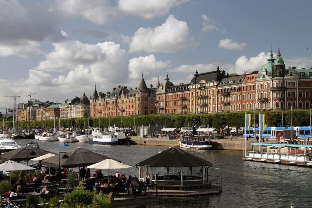 Laegenhet Med Fantastiskt Laege Estocolmo Exterior foto